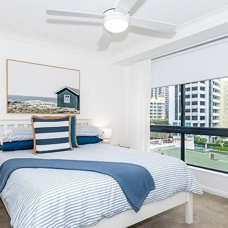 Broadbeach Victoria Square Gold Coast Exterior foto